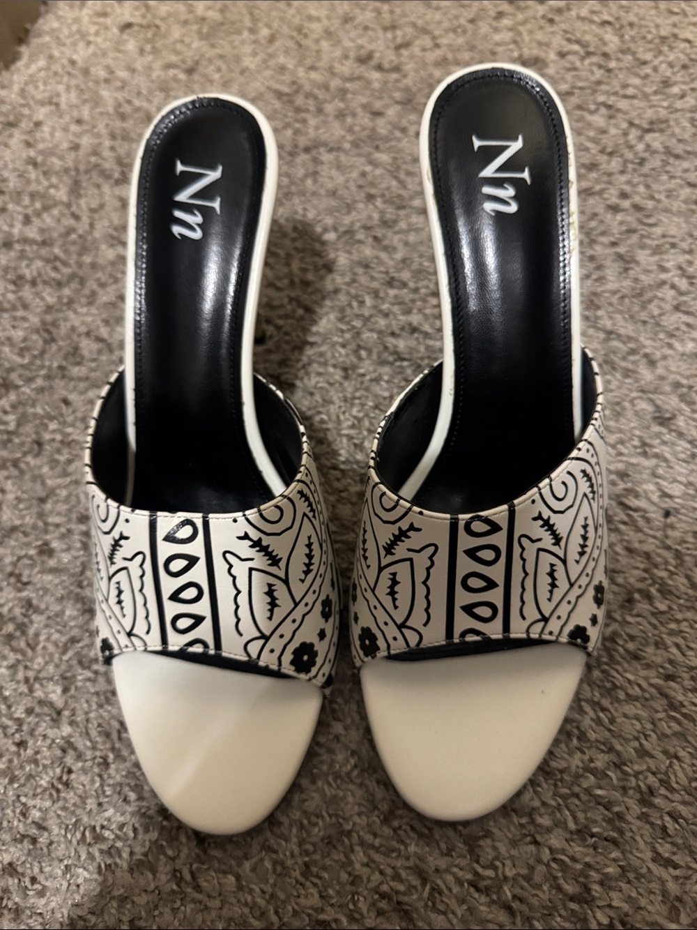 White & Black Patterned Slide Sandals